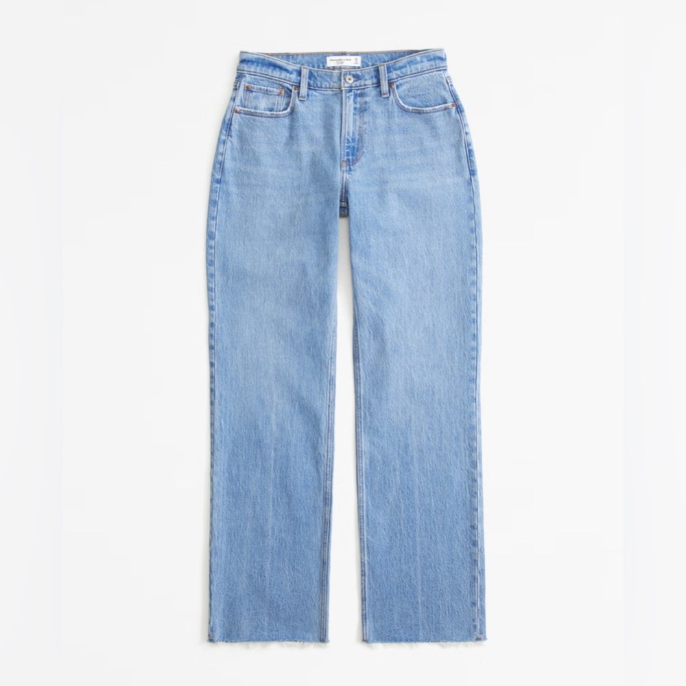 Abercrombie & Fitch Women’s Curve Low-Rise Baggy Jeans